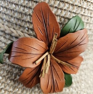 Hand Tooled Brown Leather Flower Brooch Pin Green Leaves